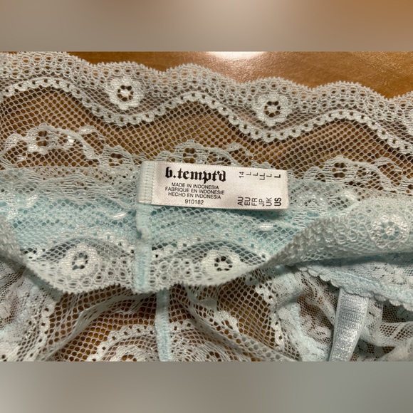 B’tempted Light Blue bra. Size Large. NWT. - Picture 5 of 5